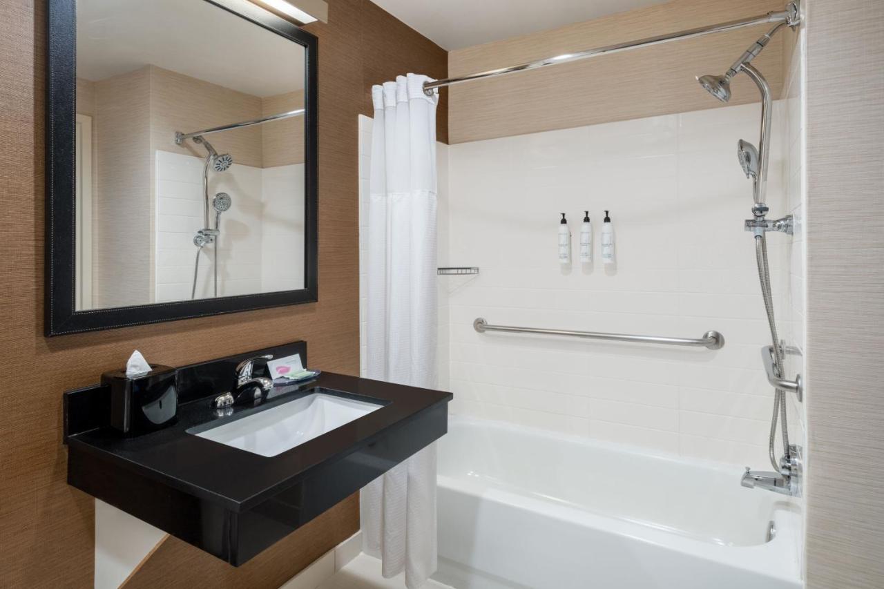 Fairfield & By Marriott Denver Aurora/medical Center Hotel